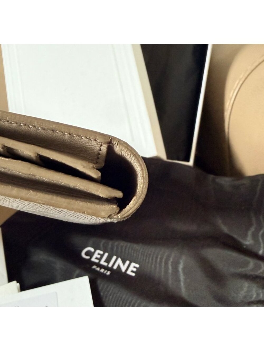 Celine Large Strap Wallet in Grained Calfskin Pebble Taupe/Gray Authentic - Picture 10 of 16